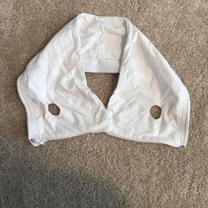 White Pumping Bra